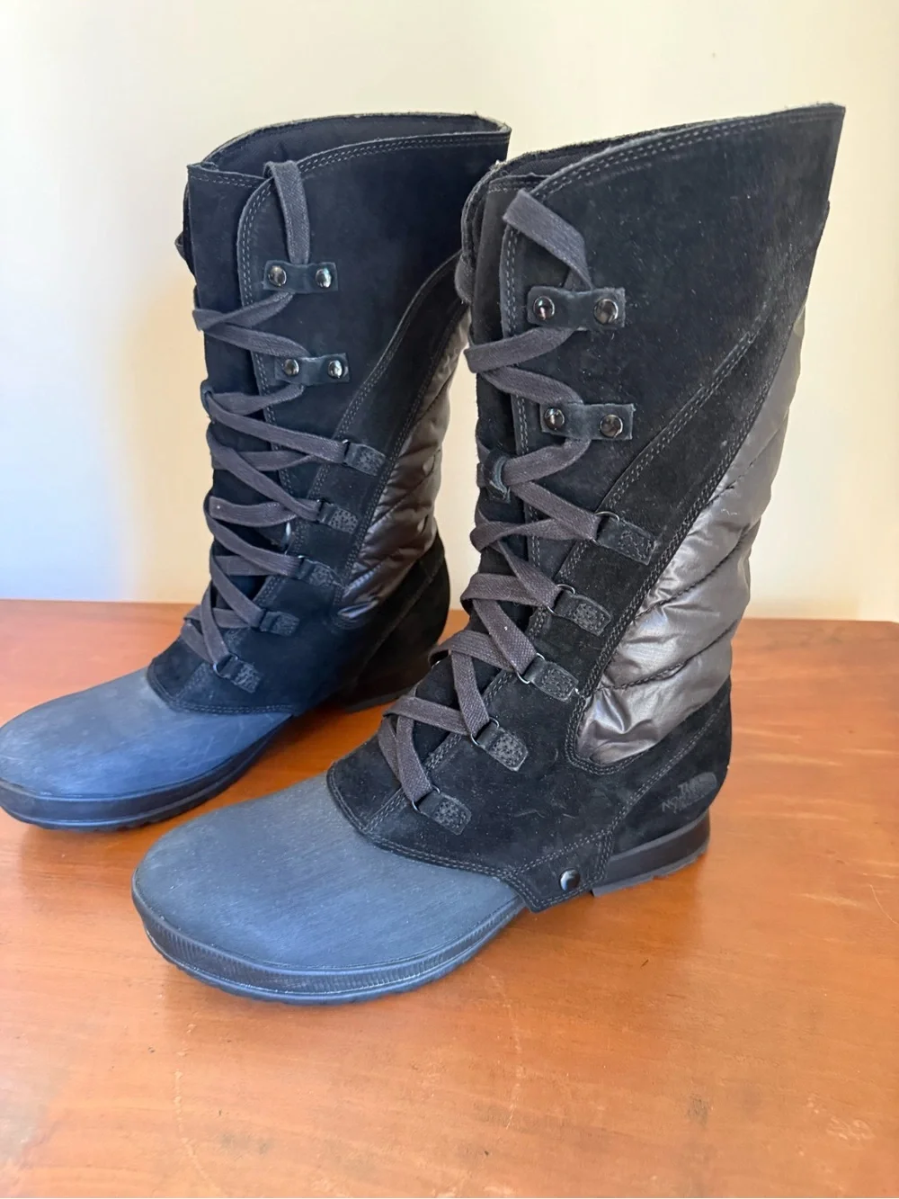 The North Face Zophia Black Suede Waterproof Tall Lace Up Winter Boots, size 9